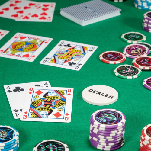 Poker set 1 000 ks žetónov OCEAN v hodnote 5 - 1000 Poker set 1 000 ks žetónov OCEAN v hodnote 5 - 1000